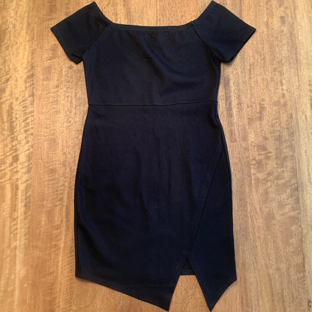 Comfy and sexy Little black dress size Medium.